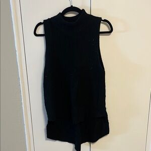Elegant Black Knit Sleeveless Top